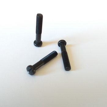 Brother MA4-B551 interlock kés csavar