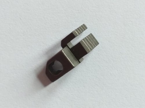 Juki MO-2514 interlock láncoló fog 118-87106