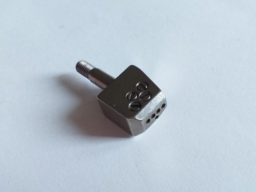 Kansai DWK-1804D fedőző tűfej