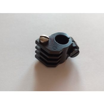 Juki MH-380 tűzőgép hurokfogó tartó S231