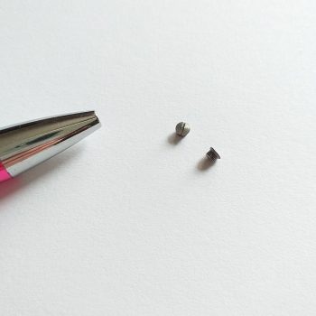 Brother DB2-B735 orsótok csavar