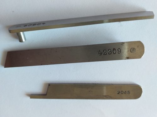 Singer 81 interlock kés alsó felső
