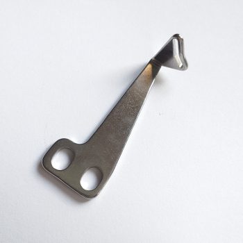 Taking fedőző szálhúzó