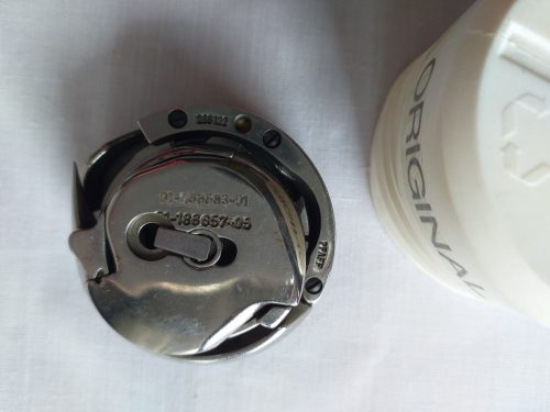 Pfaff kéttűs gyorsvarró körforgó bobbinnal PF 91-266130-91 orig