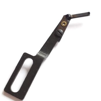 Pfaff 1421E gyorsvarró szálfogó